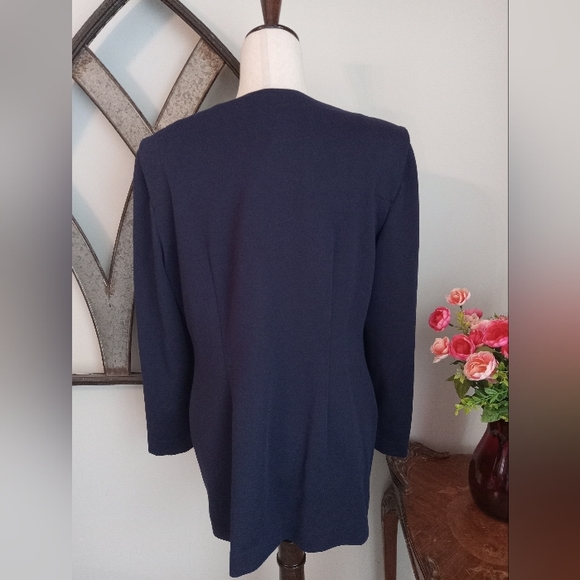 LESLIE FAY Navy Tailored Jacket Blazer with Gold Buttons - Picture 8 of 12